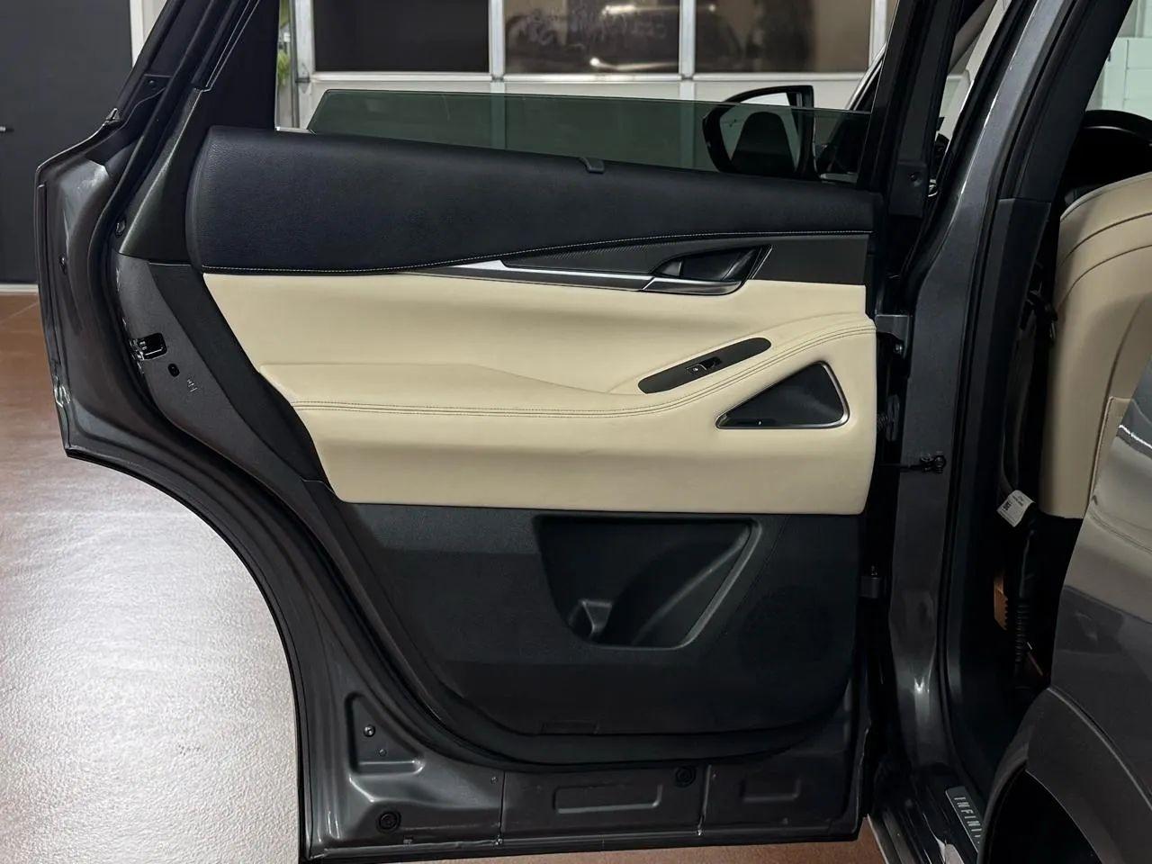 Infiniti QX60 LUXE AWD 2023