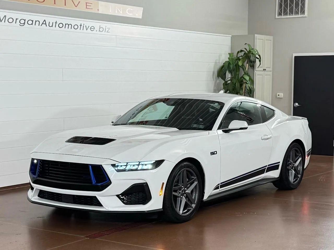 Ford Mustang  2024