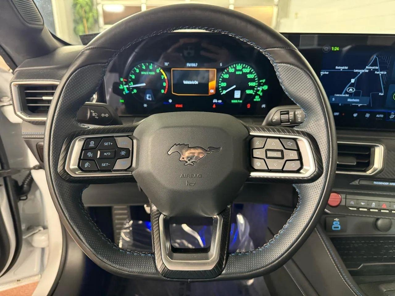 Ford Mustang  2024