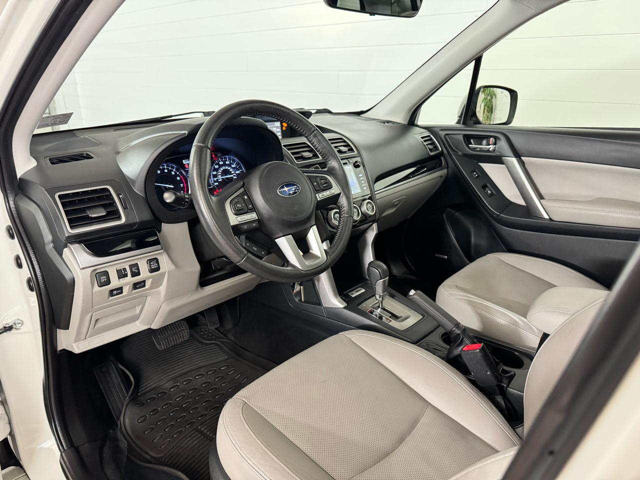 Subaru Forester 2.5i Limited CVT 2018