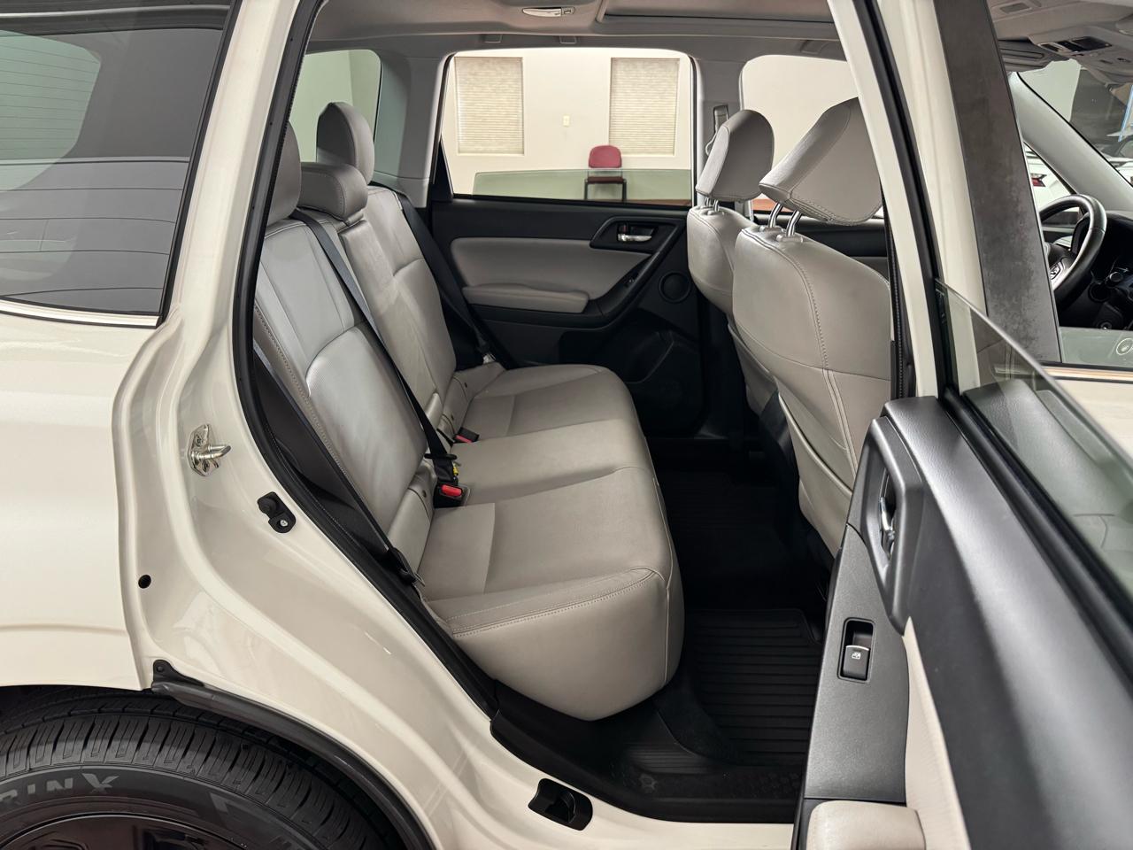 Subaru Forester 2.5i Limited CVT 2018