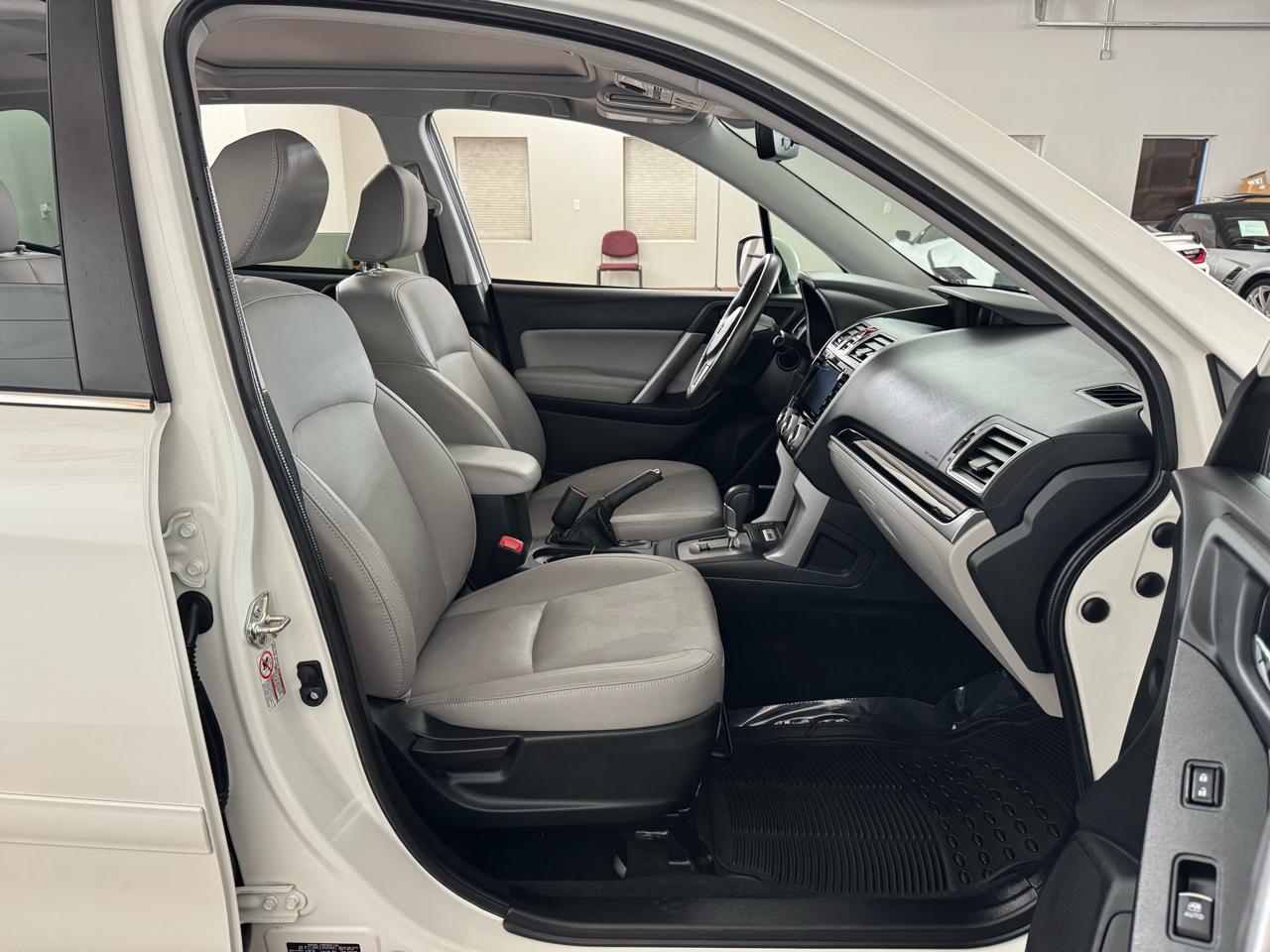 Subaru Forester 2.5i Limited CVT 2018