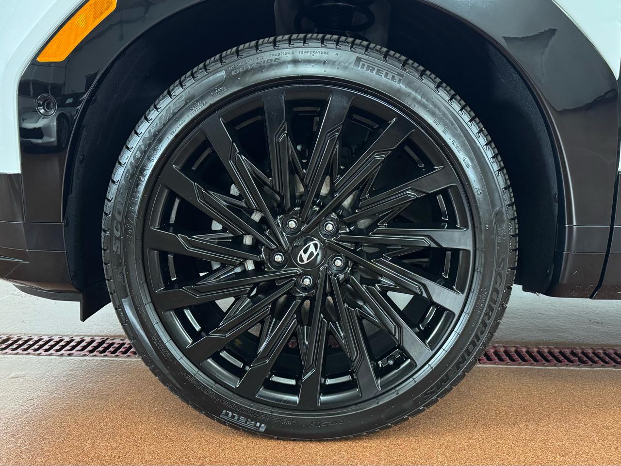 Hyundai Santa Fe Calligraphy AWD 2025