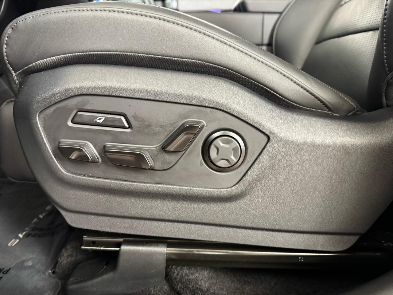 Hyundai Santa Fe Calligraphy AWD 2025