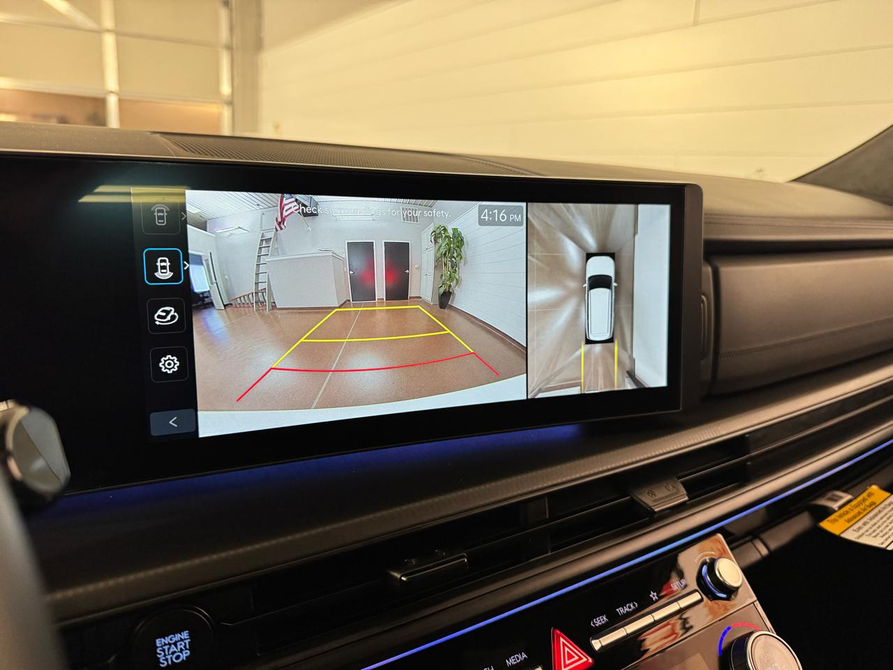 Hyundai Santa Fe Calligraphy AWD 2025