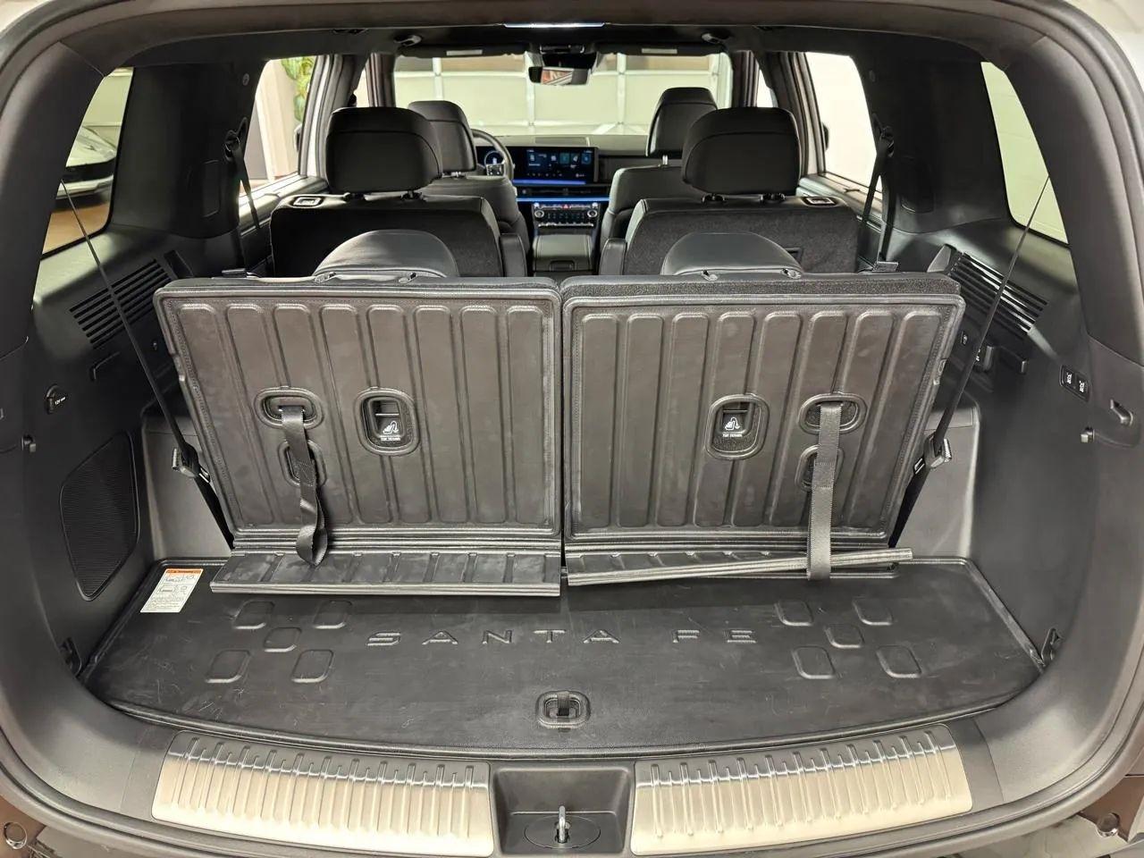 Hyundai Santa Fe Calligraphy AWD 2025