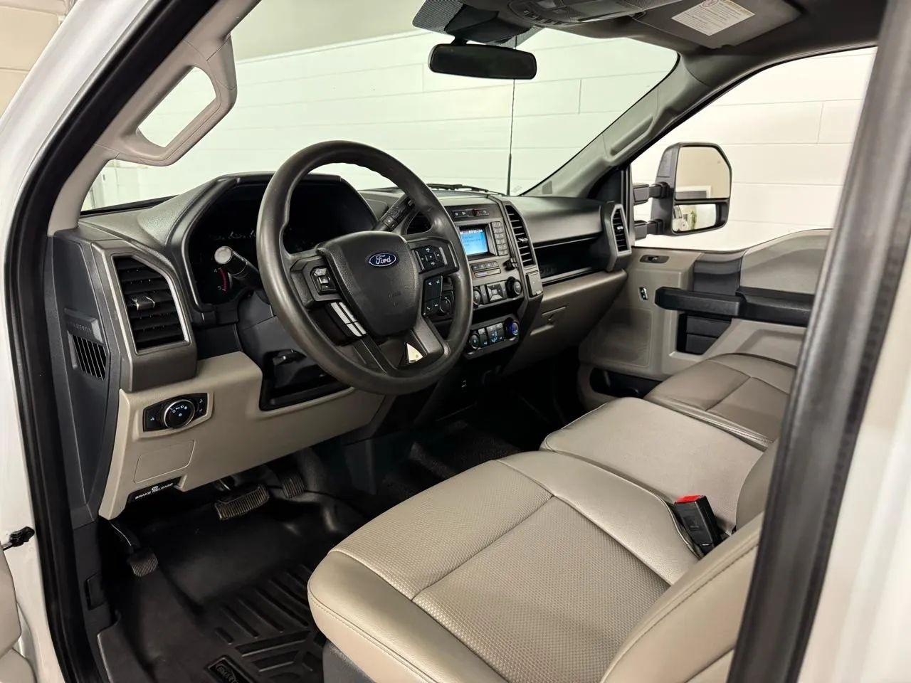 Ford F-350 SD  2022