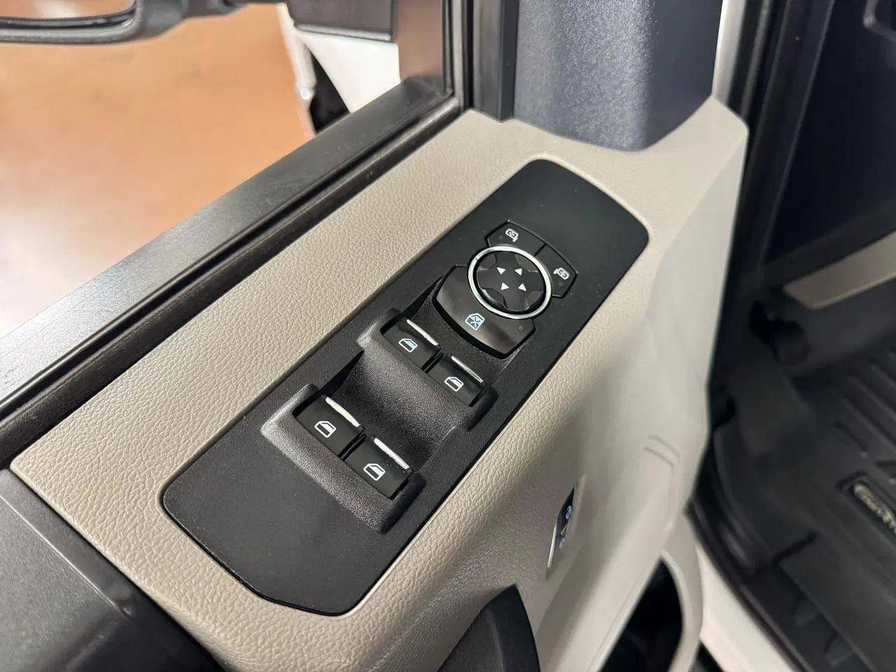 Ford F-350 SD  2022