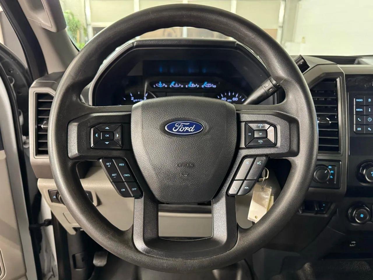 Ford F-350 SD  2022