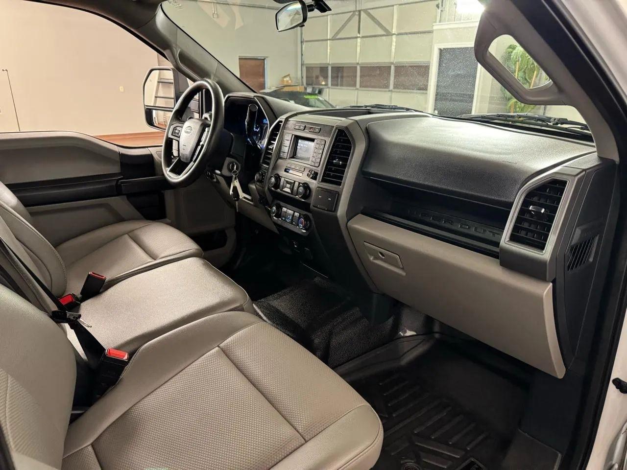 Ford F-350 SD  2022