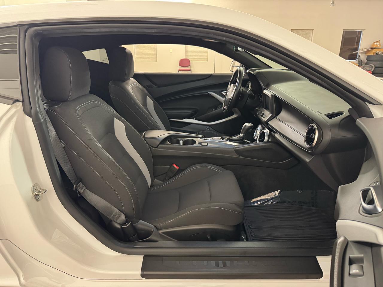 Chevrolet Camaro  2023