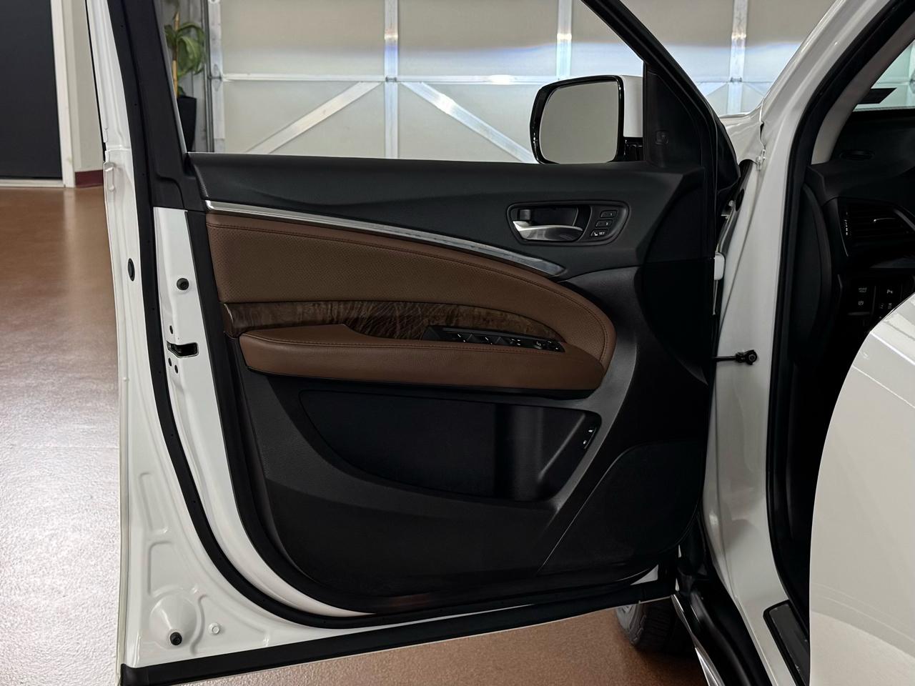 Acura MDX SH-AWD 9-Spd AT w/Tech Package 2020