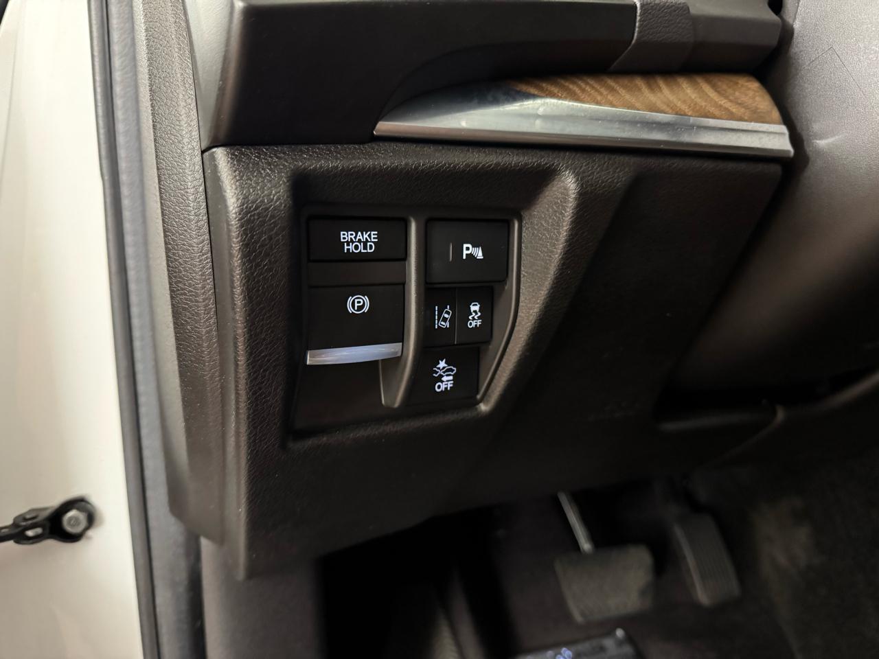 Acura MDX SH-AWD 9-Spd AT w/Tech Package 2020