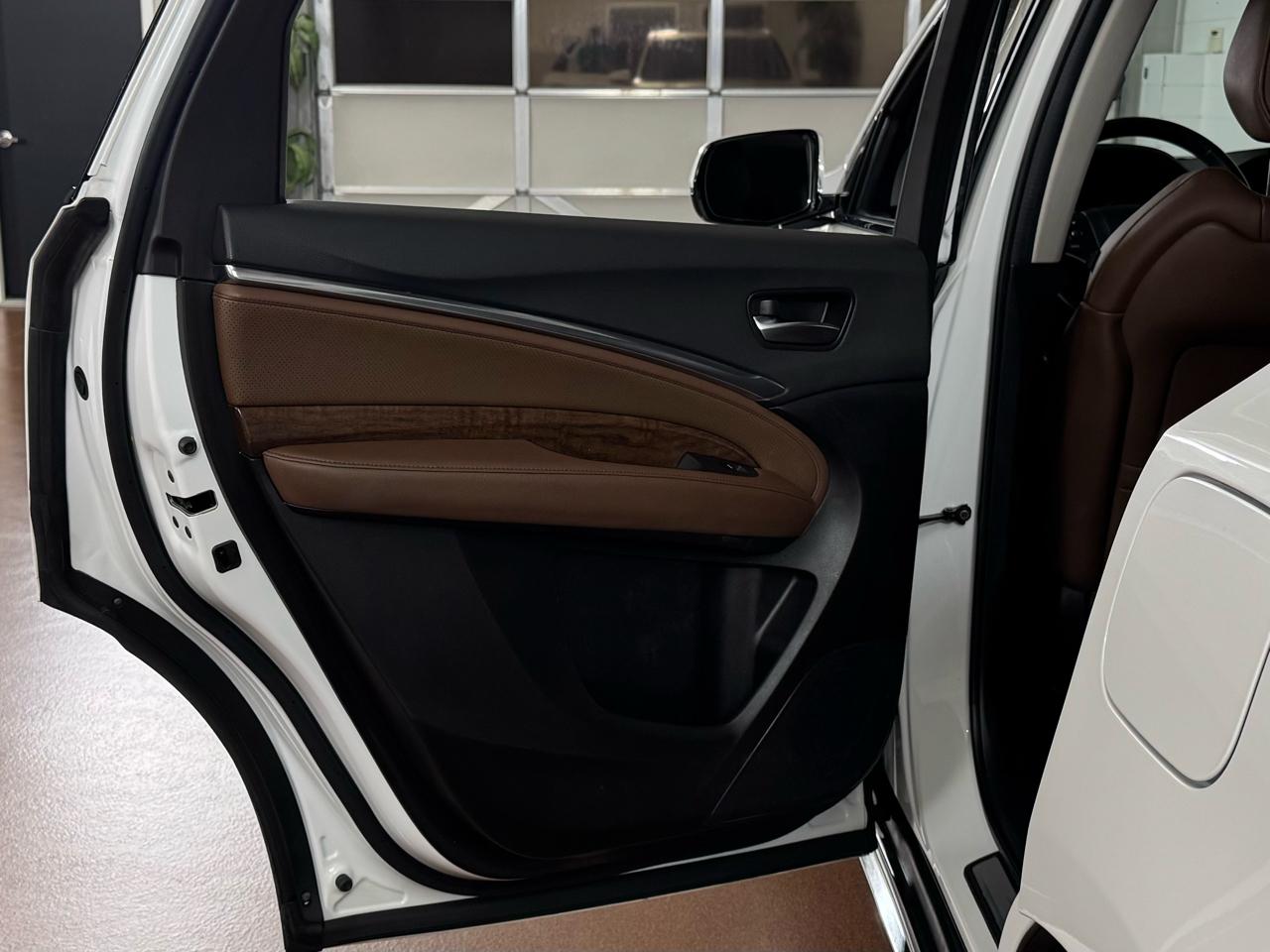 Acura MDX SH-AWD 9-Spd AT w/Tech Package 2020