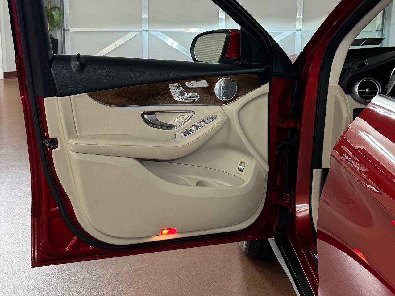 Mercedes-Benz GLC-Class  2018