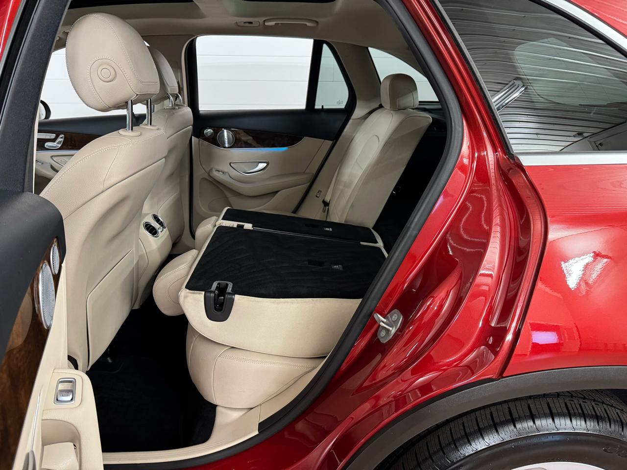 Mercedes-Benz GLC-Class  2018