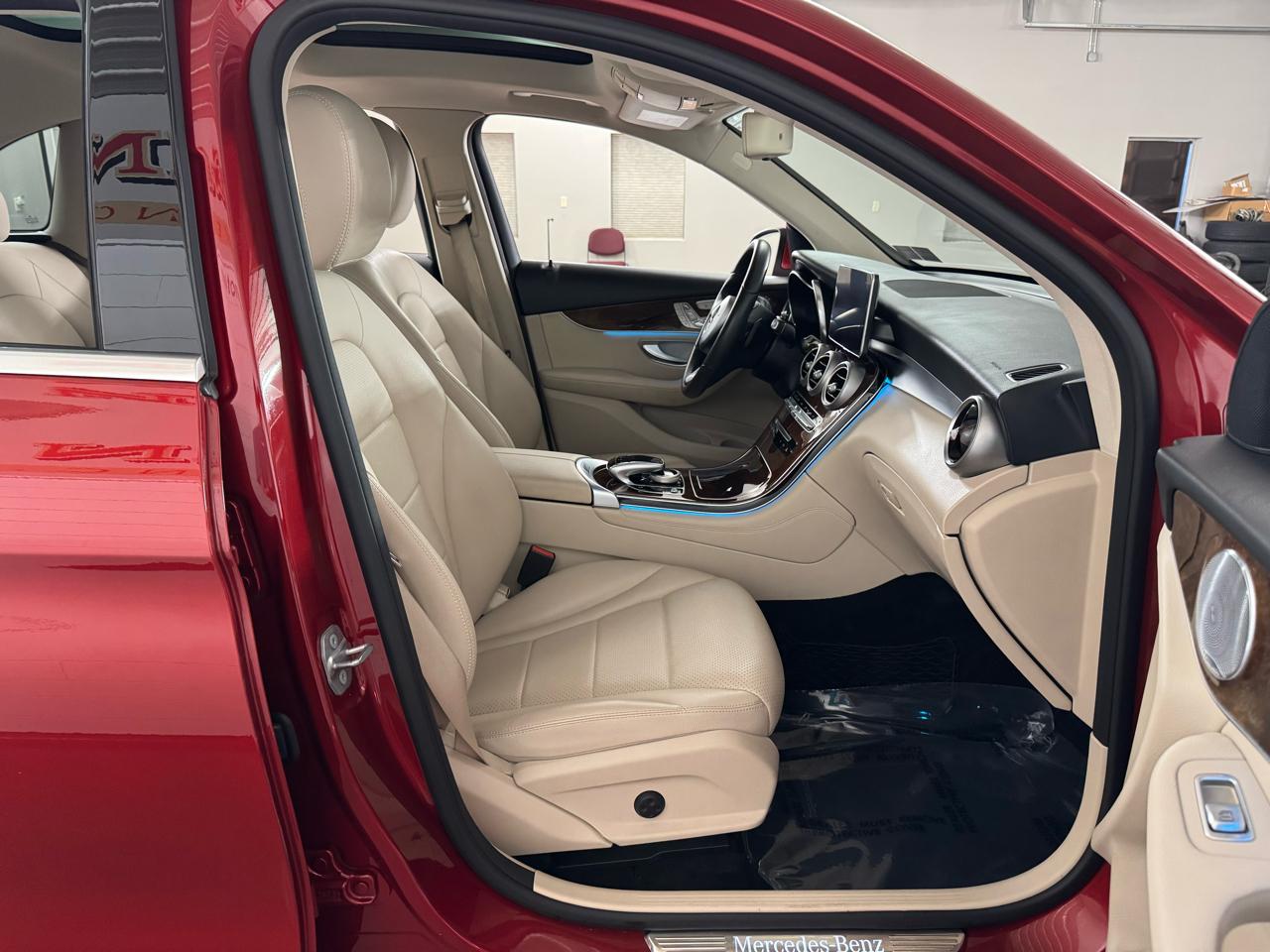 Mercedes-Benz GLC-Class  2018