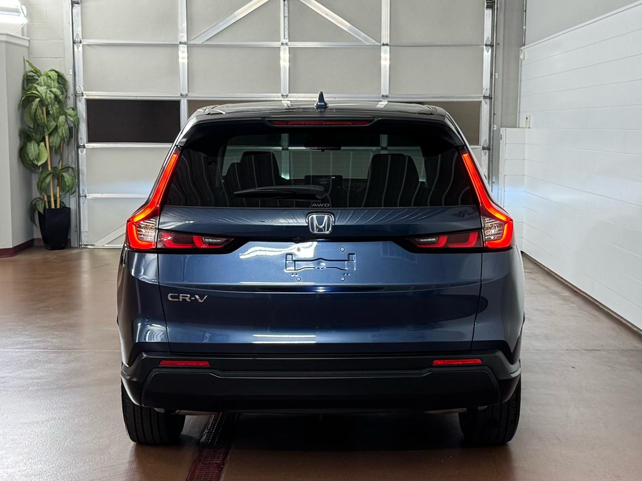 Honda CR-V LX AWD 2025