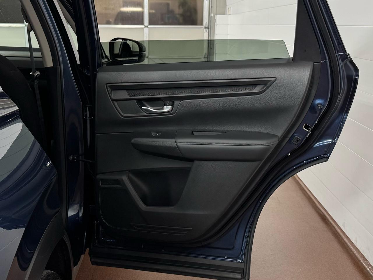 Honda CR-V LX AWD 2025