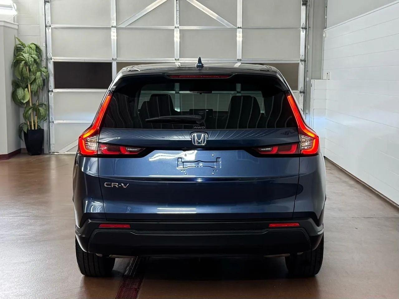 Honda CR-V LX AWD 2025