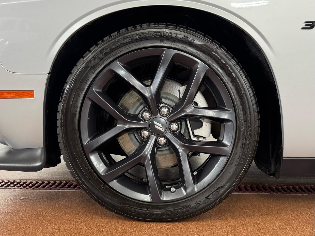 Dodge Challenger  2023