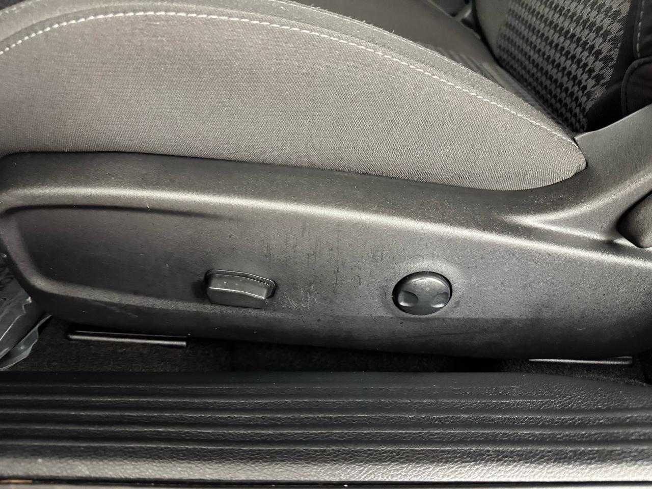 Dodge Challenger  2023