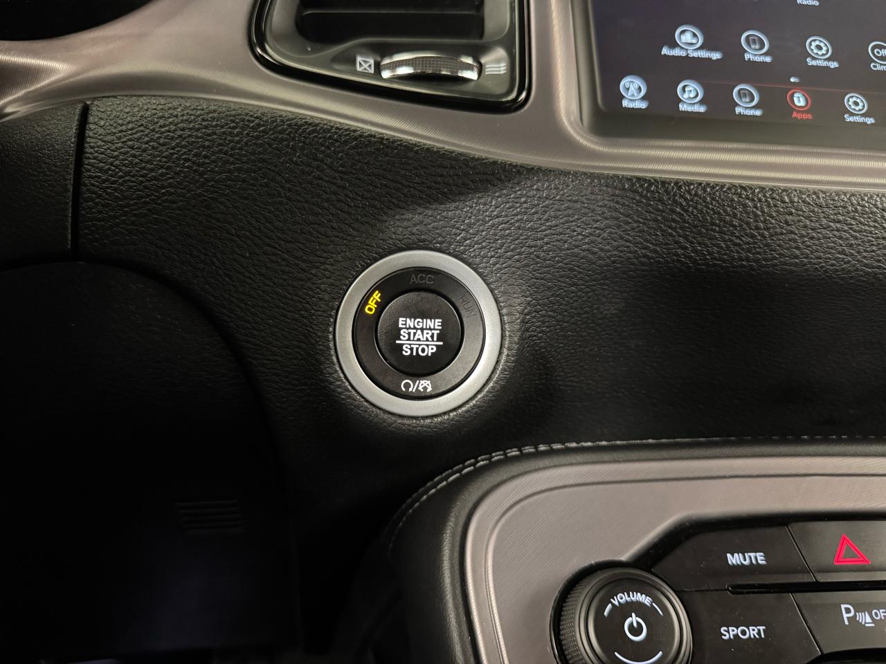 Dodge Challenger  2023