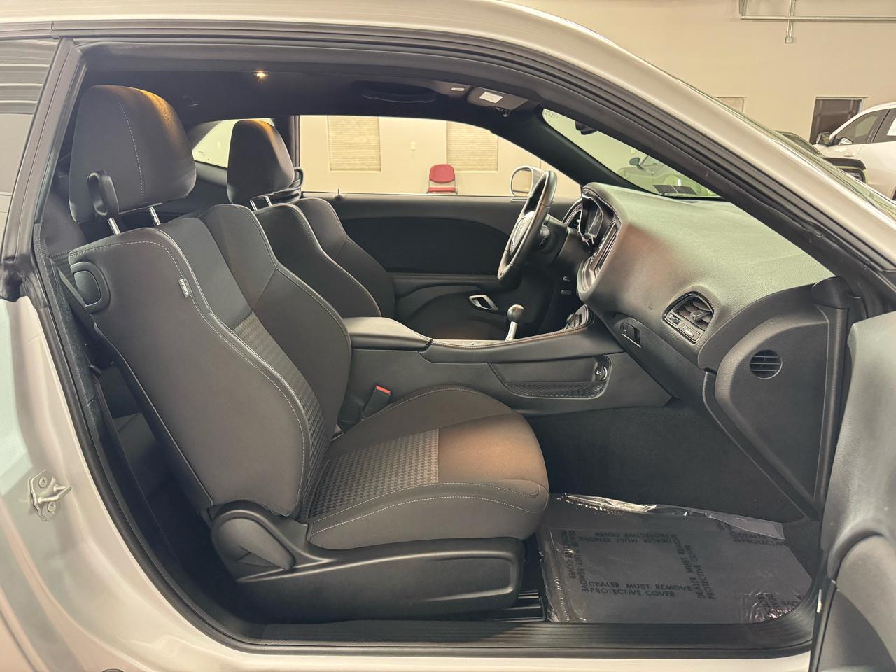 Dodge Challenger  2023