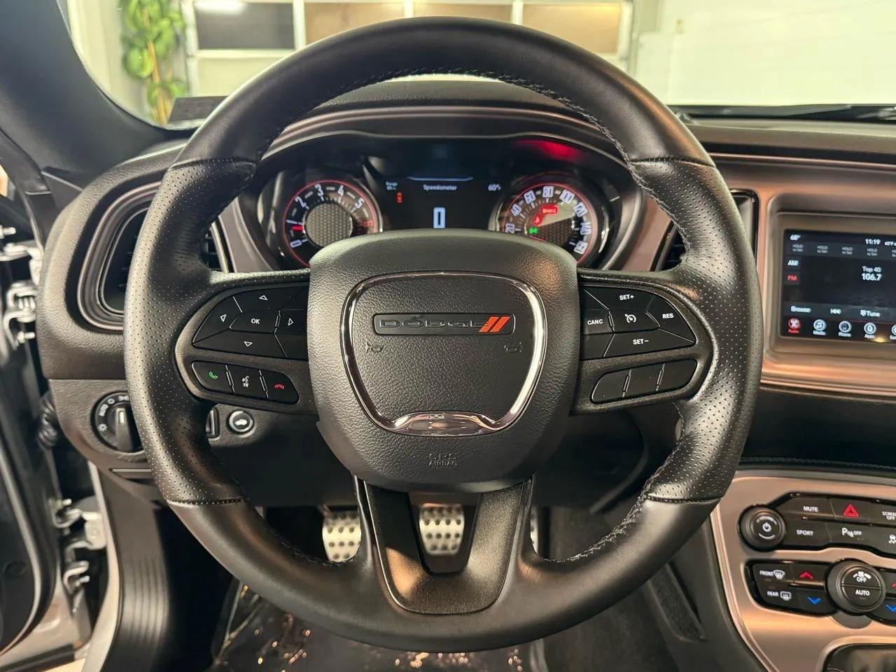 Dodge Challenger  2023