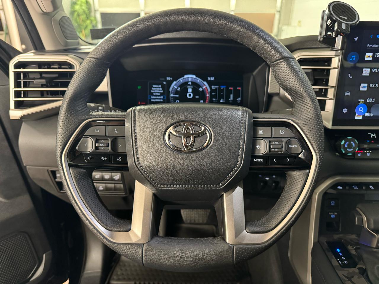 Toyota Tundra  2023
