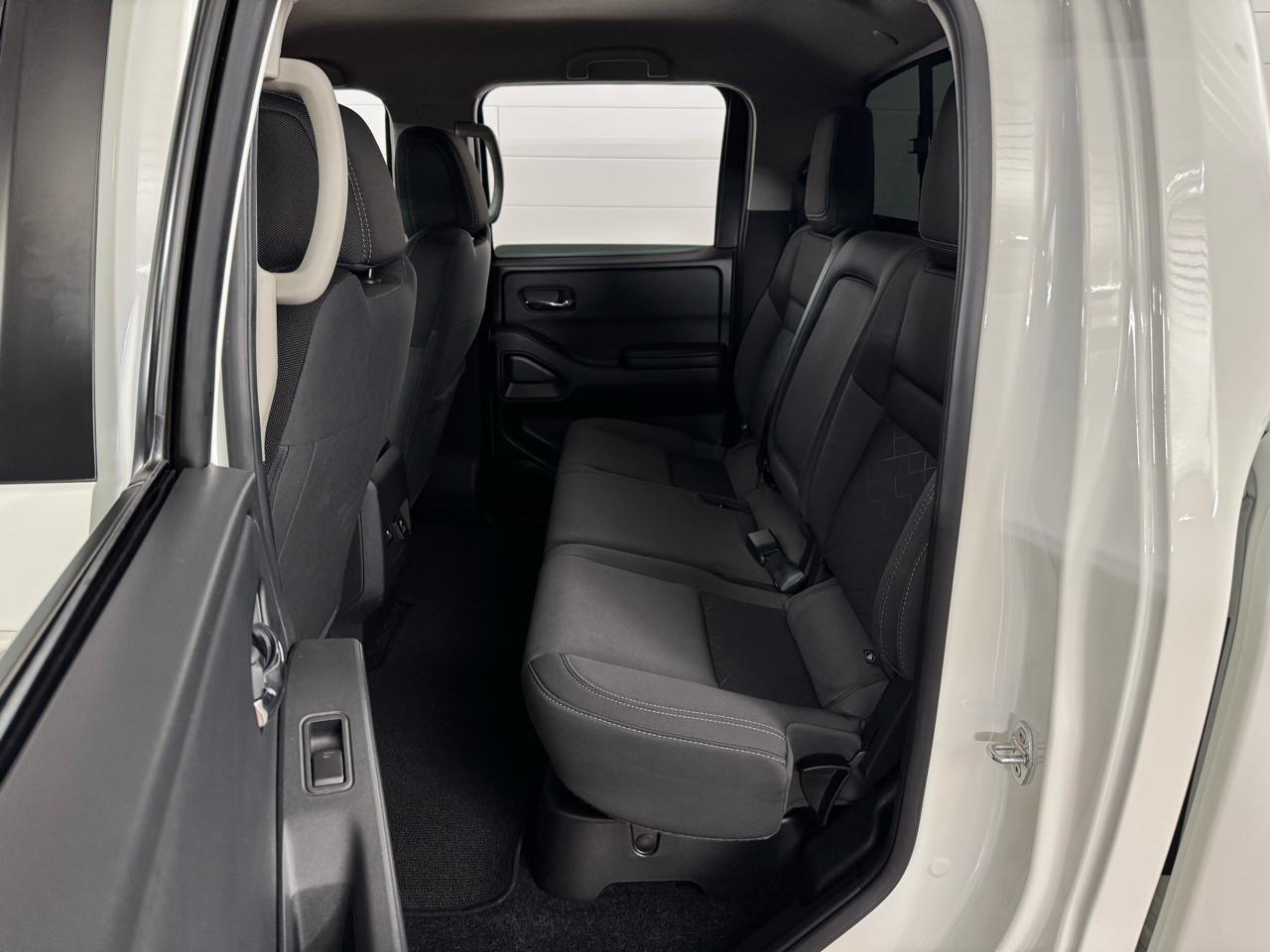 Nissan Frontier  2025