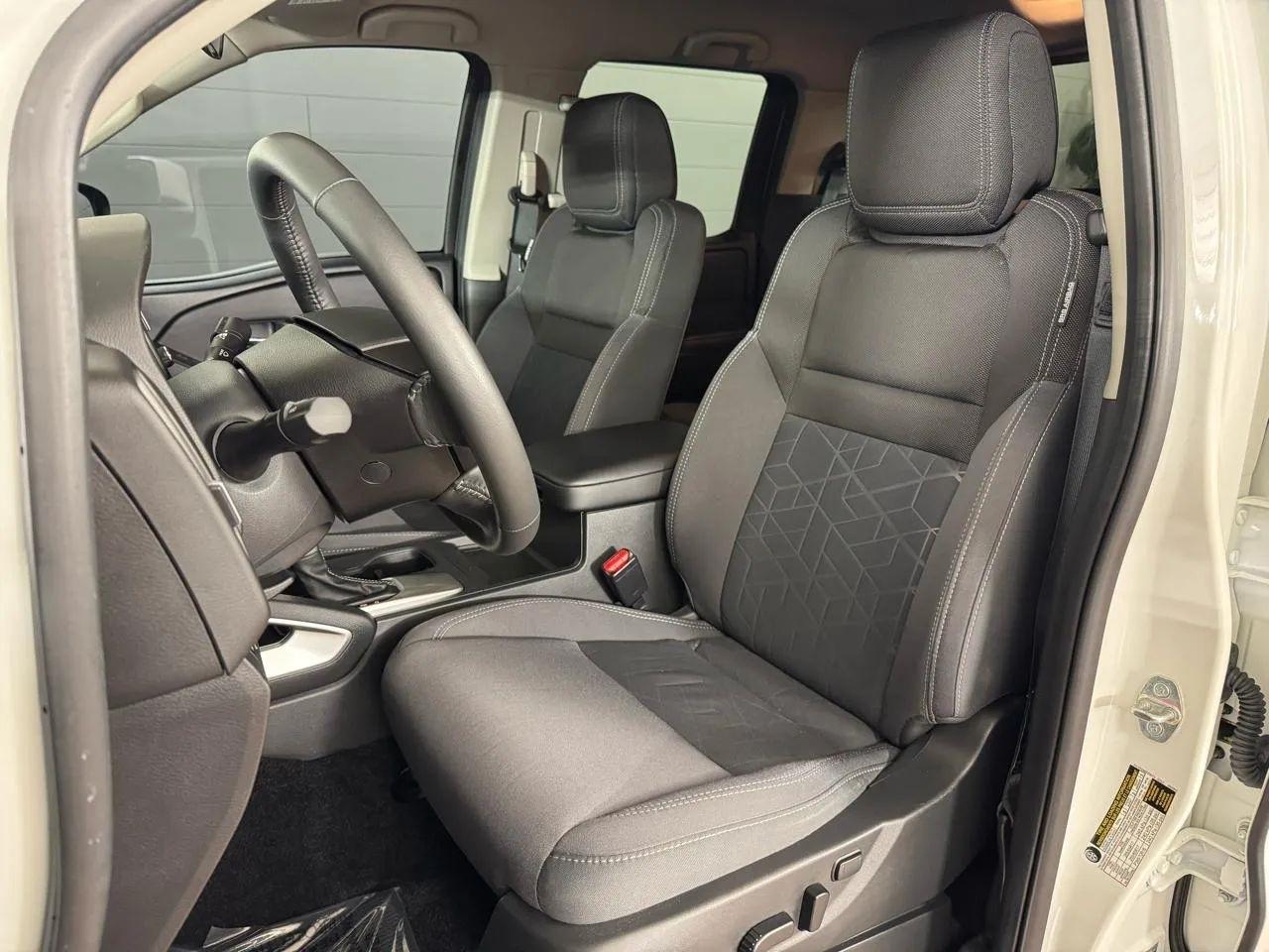 Nissan Frontier  2025