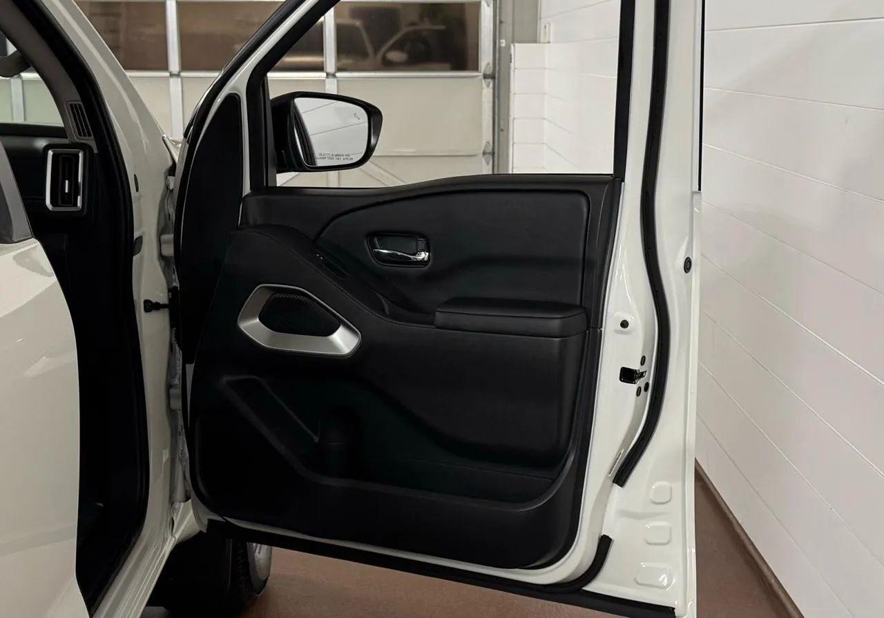 Nissan Frontier  2025