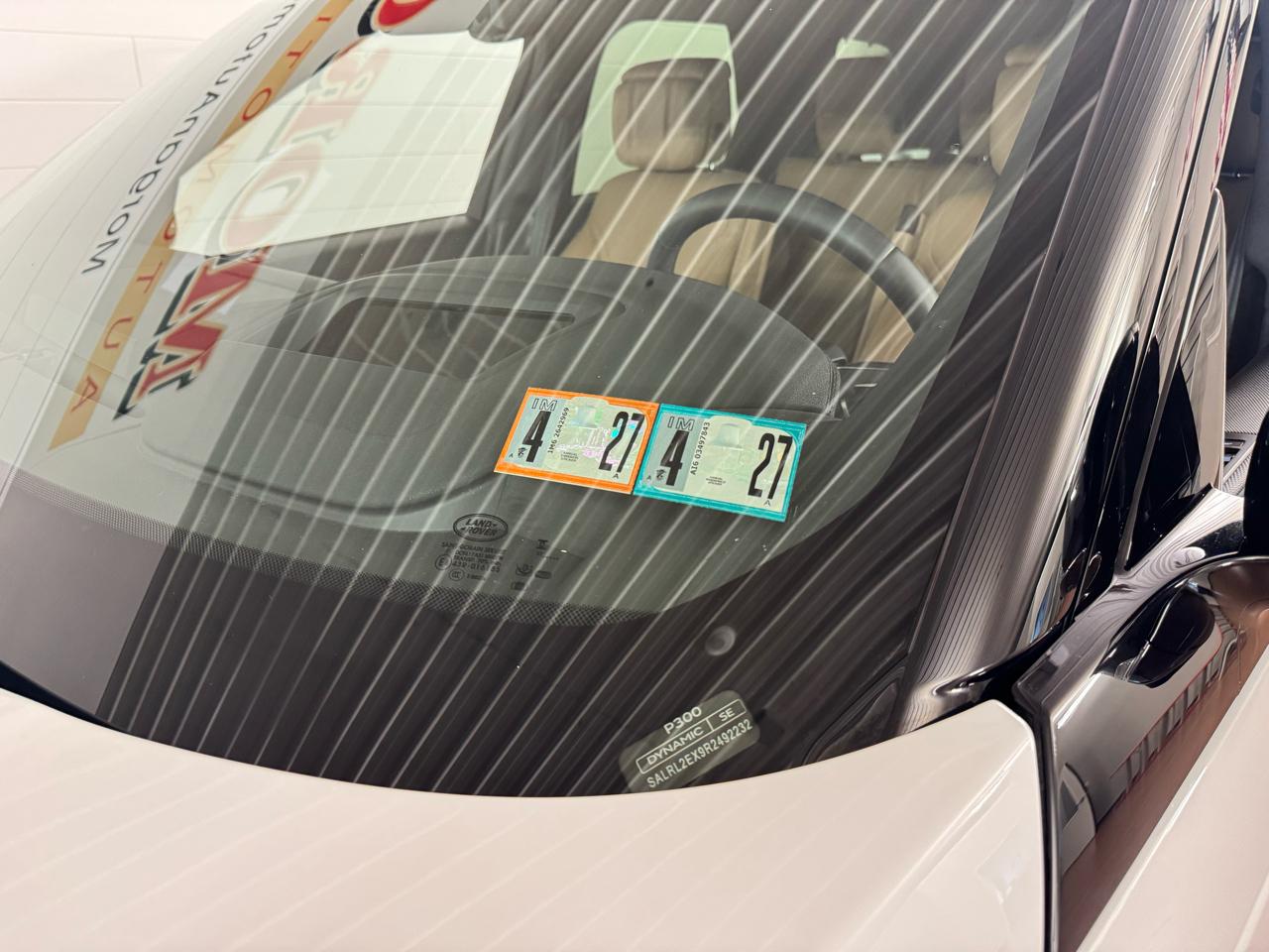 Land Rover Discovery P300 Dyanmic SE 2024