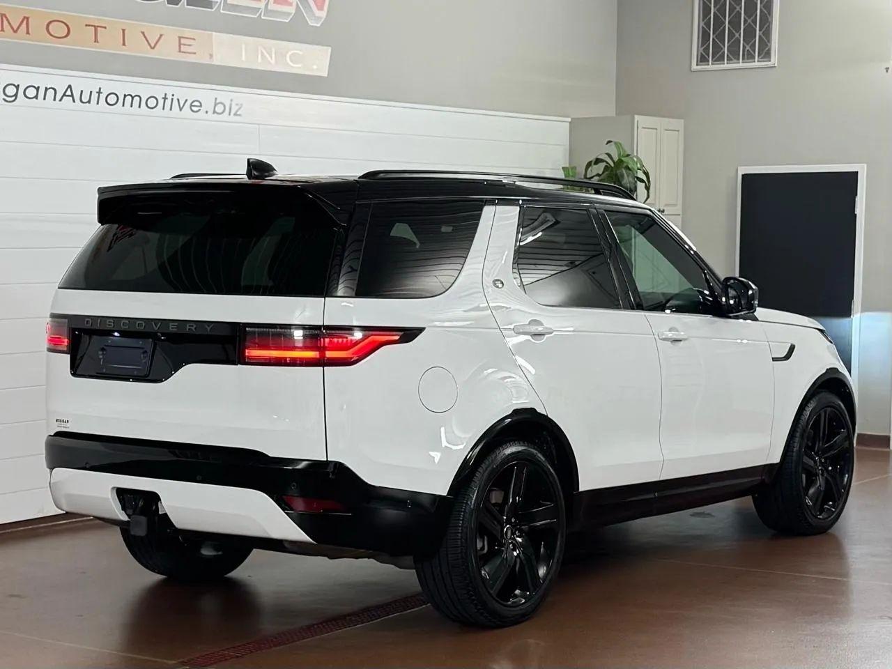Land Rover Discovery P300 Dynamic SE 2024