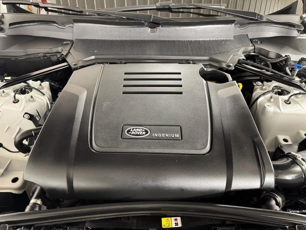 Land Rover Discovery P300 Dynamic SE 2024