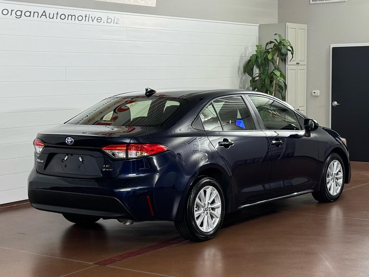 Toyota Corolla Hybrid LE 2025