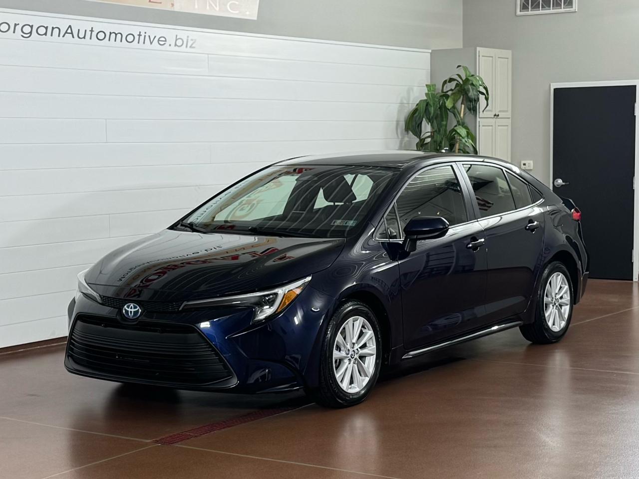 Toyota Corolla Hybrid LE 2025