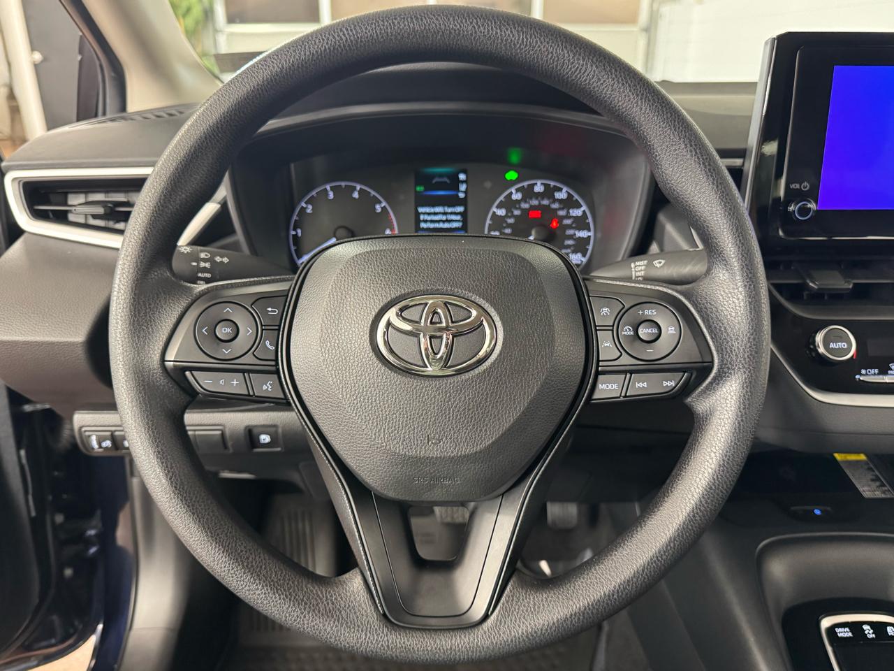 Toyota Corolla Hybrid LE 2025