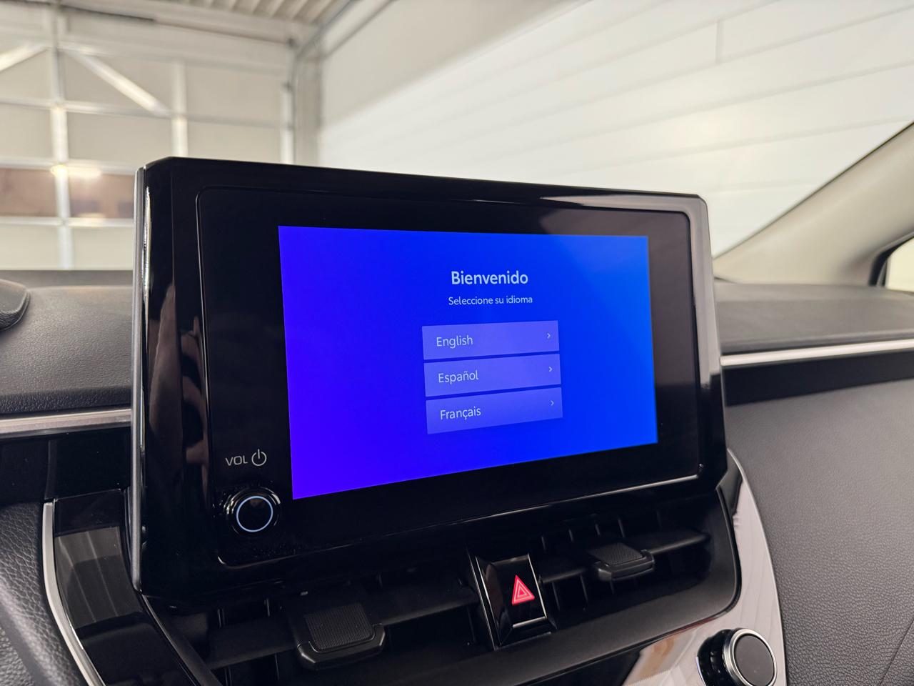 Toyota Corolla Hybrid LE 2025