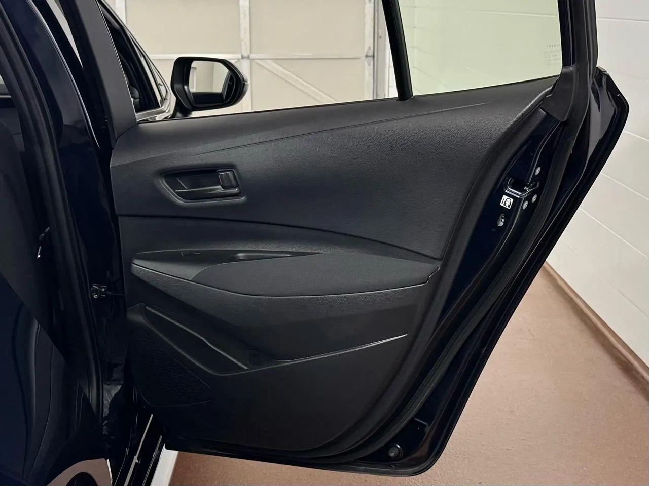 Toyota Corolla Hybrid LE 2025