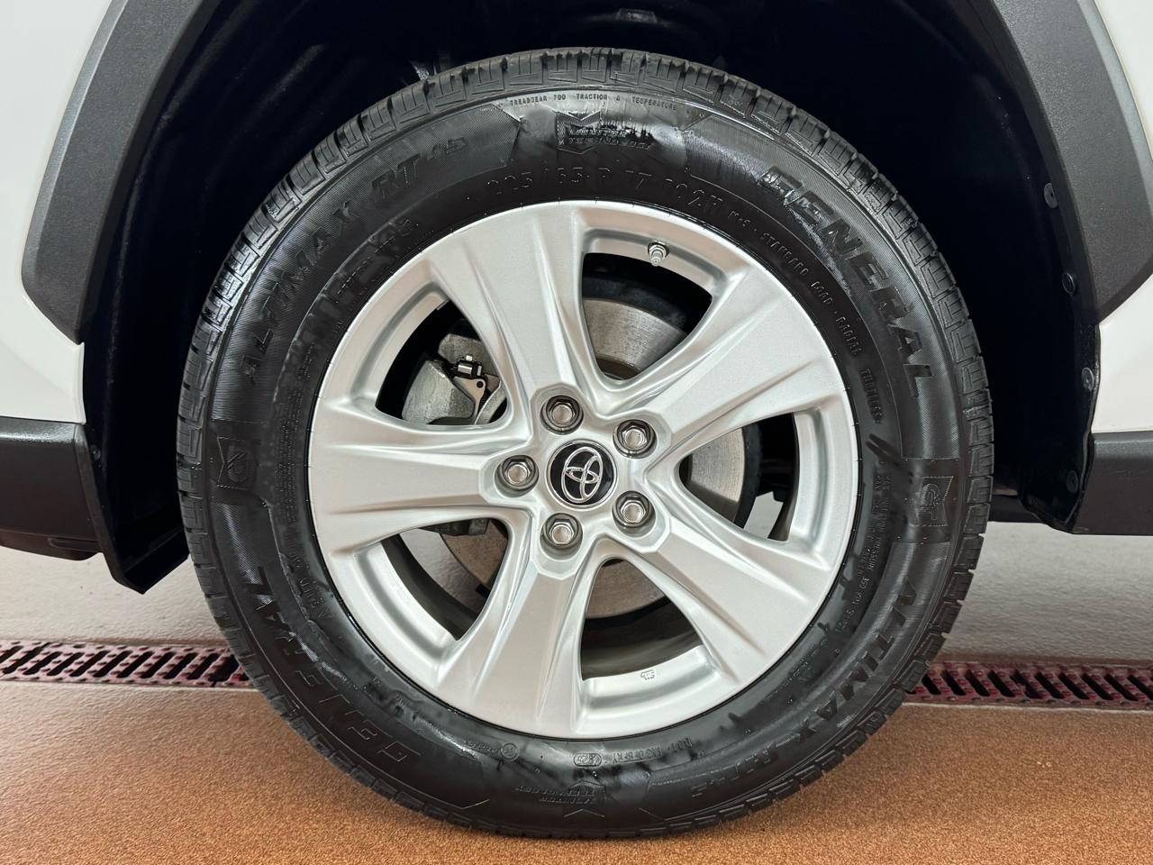 Toyota RAV4 Hybrid  2019