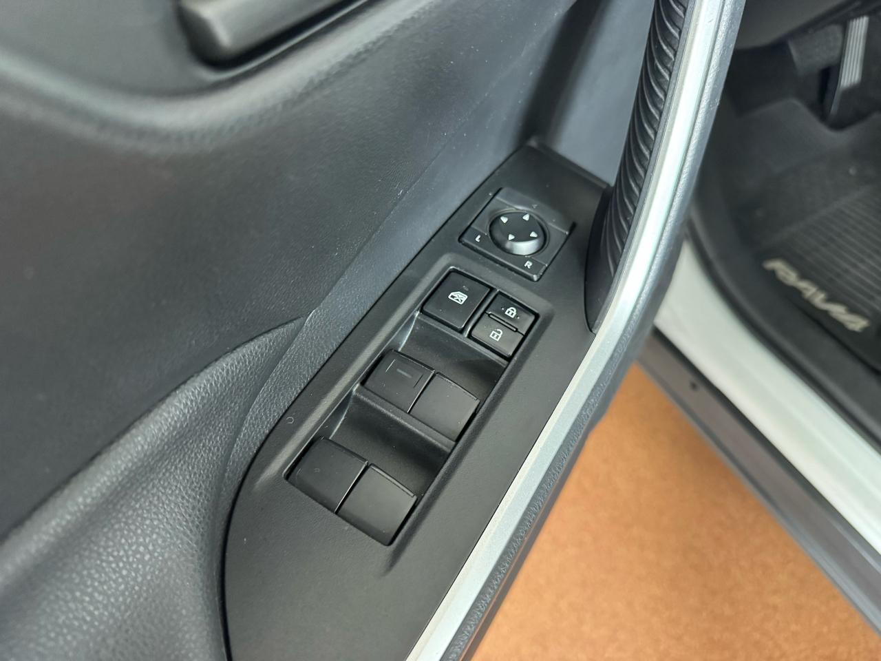 Toyota RAV4 Hybrid  2019