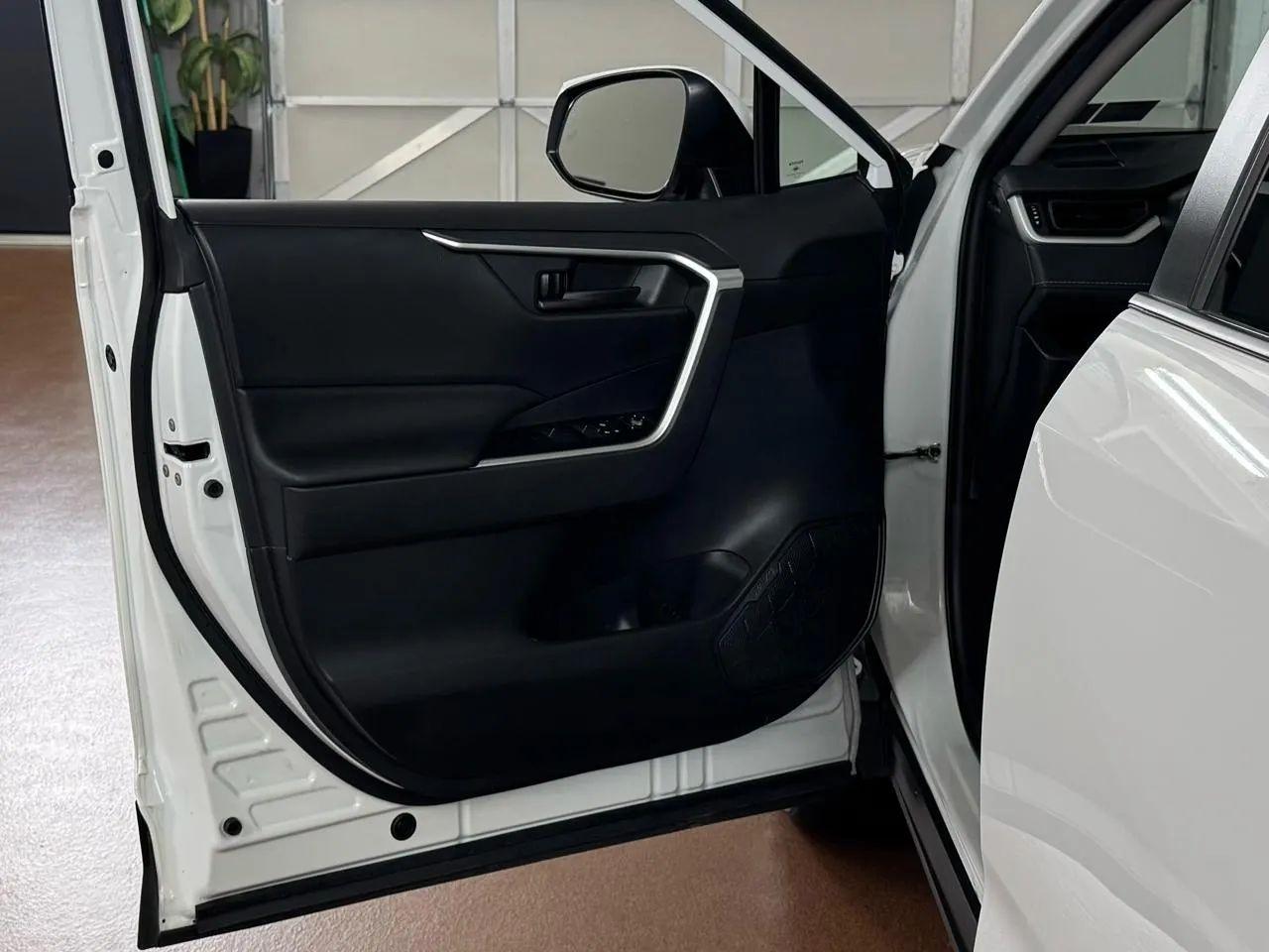Toyota RAV4 Hybrid  2019