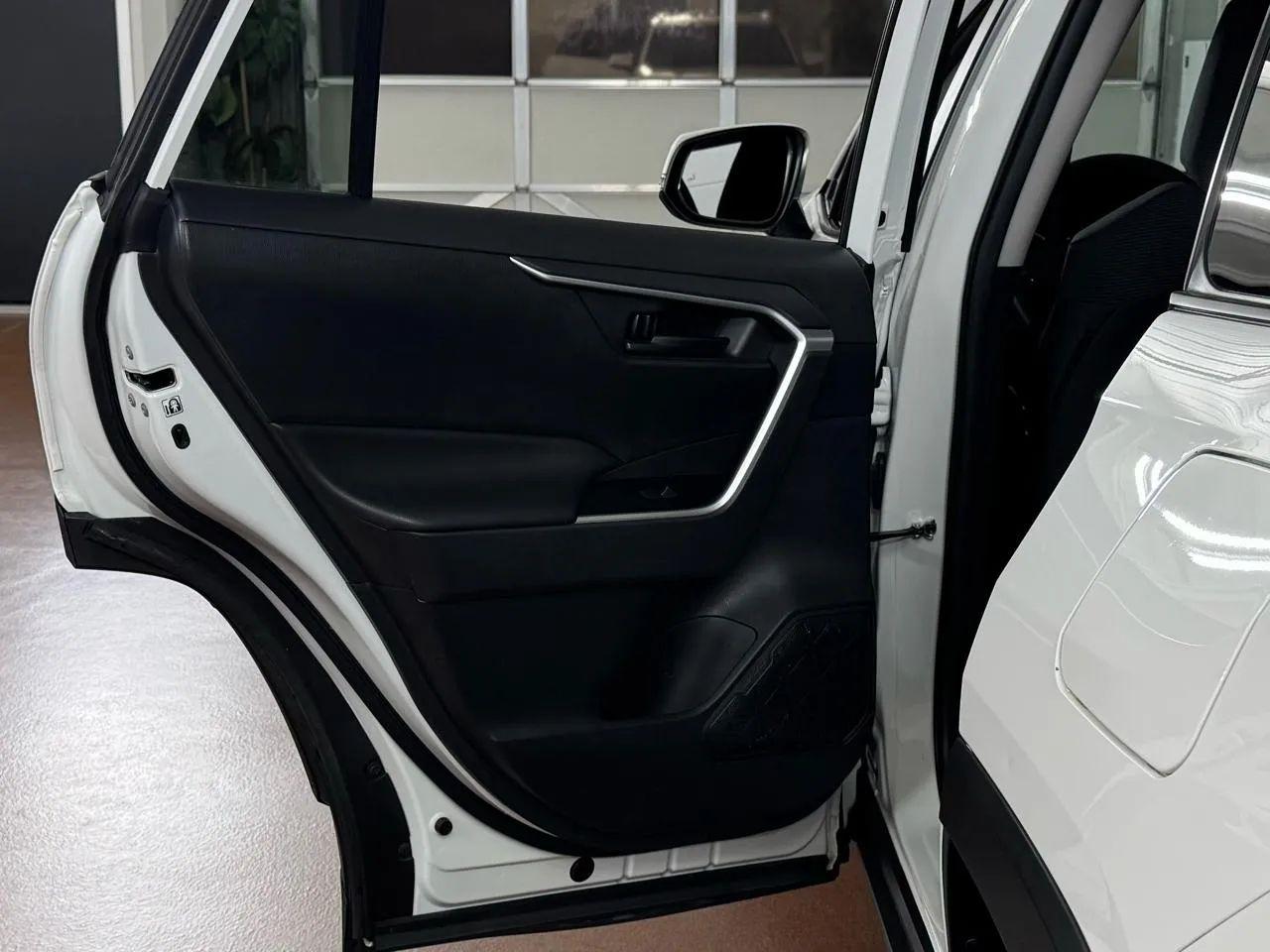 Toyota RAV4 Hybrid  2019