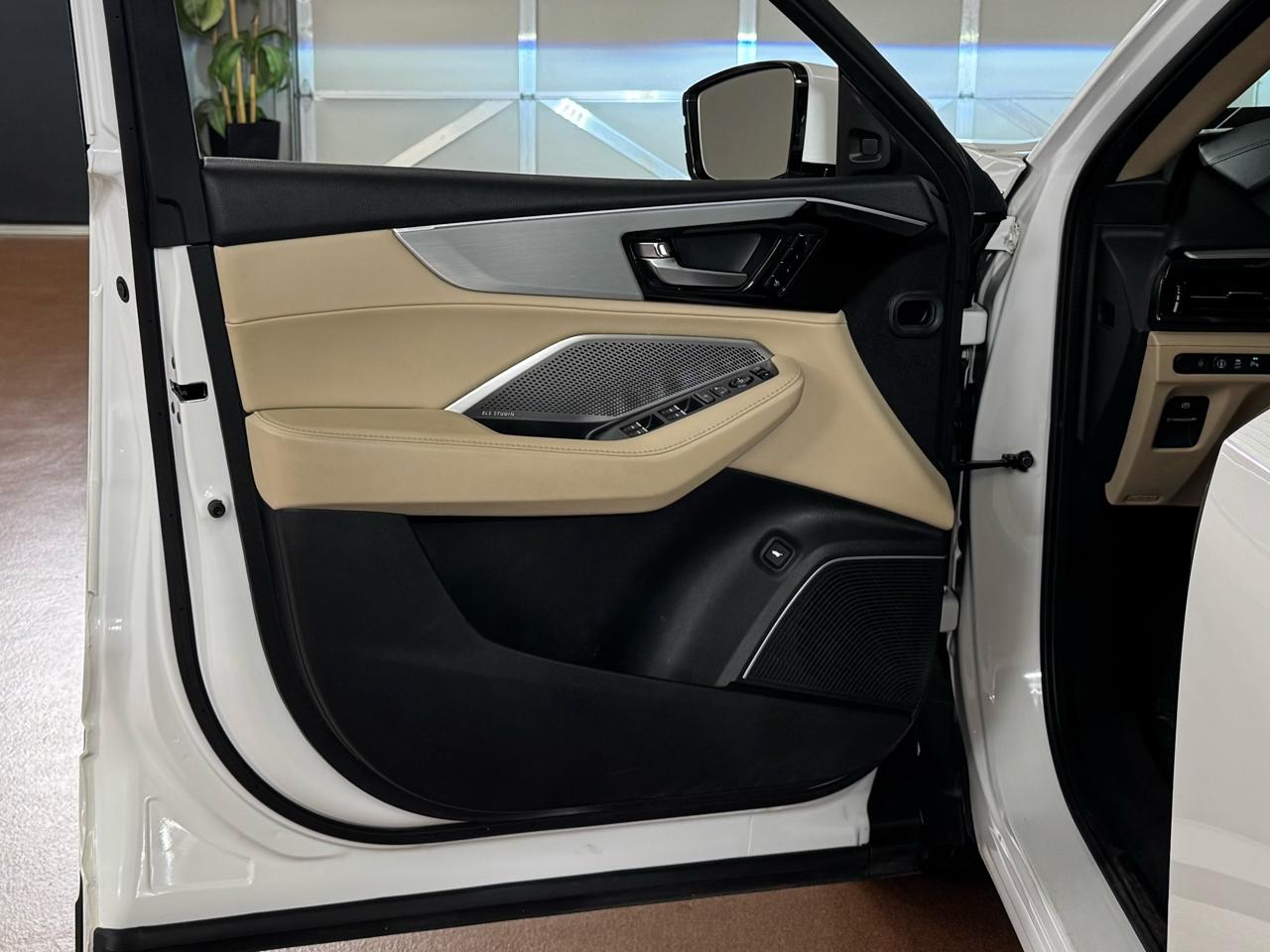 Acura MDX SH-AWD w/Technology Package 2023