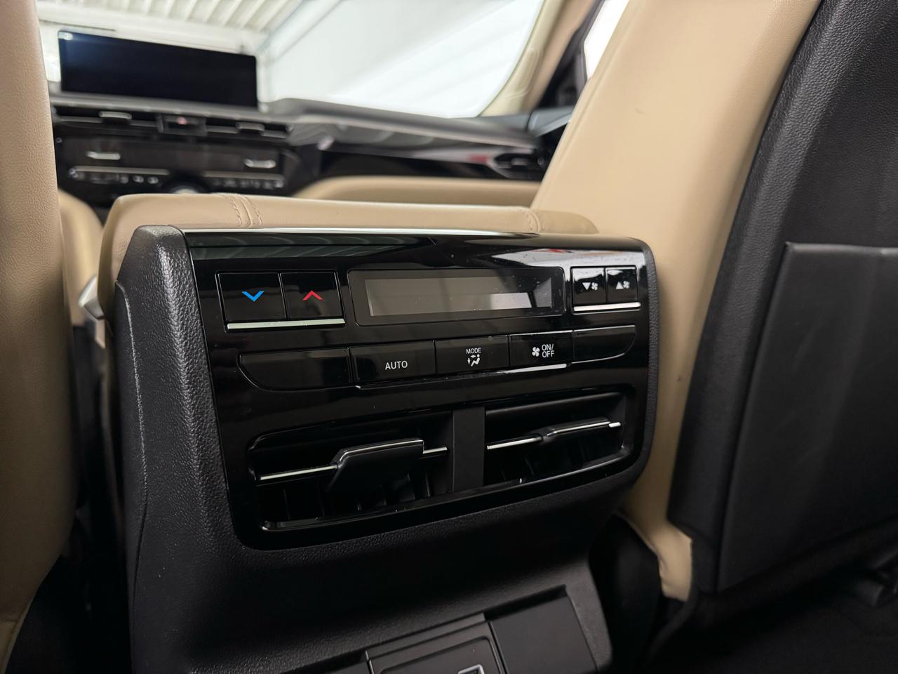 Acura MDX SH-AWD w/Technology Package 2023