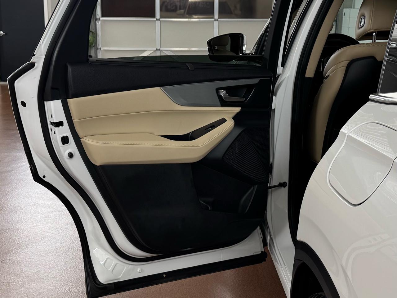 Acura MDX SH-AWD w/Technology Package 2023