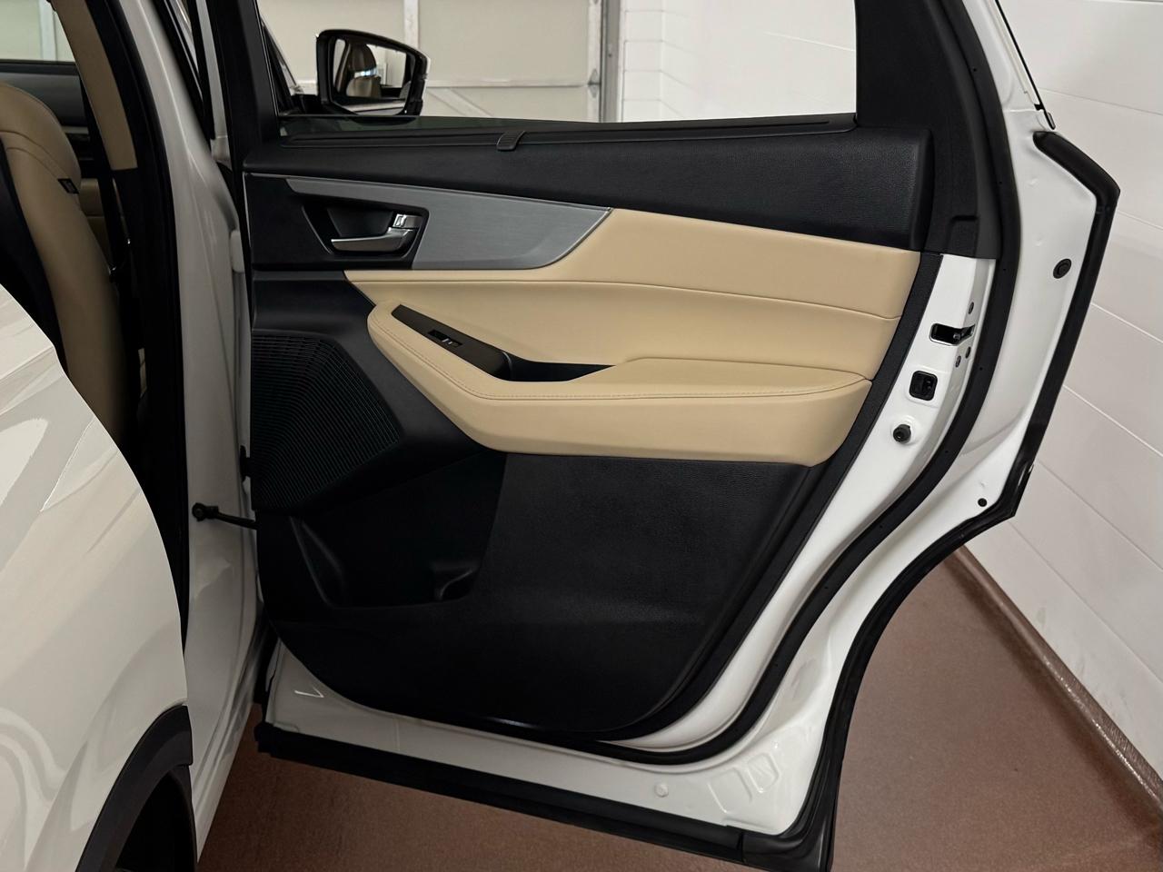 Acura MDX SH-AWD w/Technology Package 2023