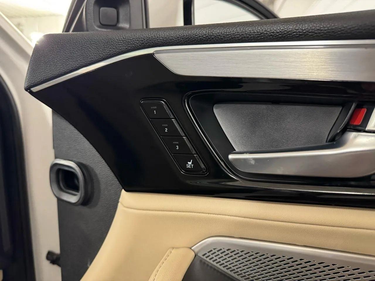 Acura MDX SH-AWD w/Technology Package 2023